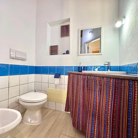 Le Corti Sarde Sea Breeze * Бари-Сардо