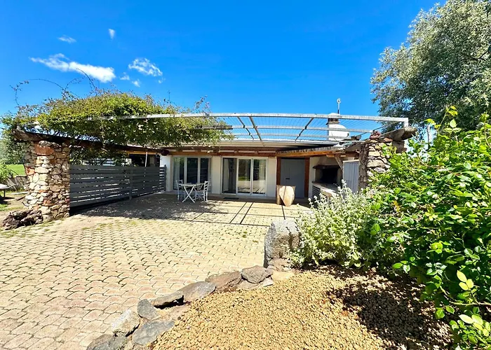 Le Corti Sarde Sea Breeze Tatil Evi